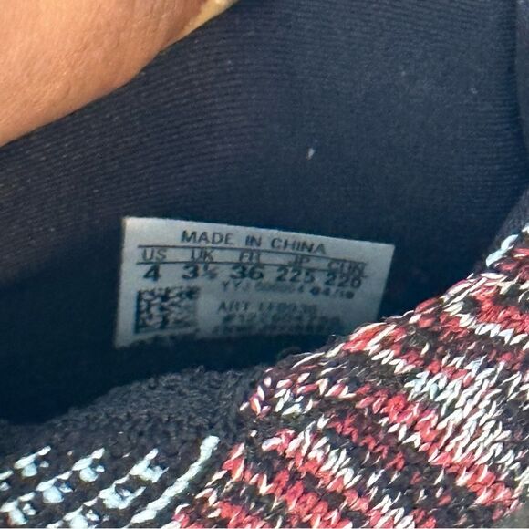 Adidas UltraBoost 19 Size 4 Black multicolor - Picture 7 of 7